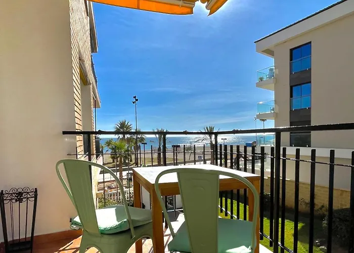 Lafrenchtouch - Boliches Terraza Frente Al Mar דירה *