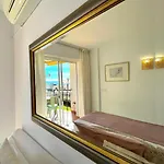 Lafrenchtouch - Boliches Terraza Frente Al Mar Апартаменты *