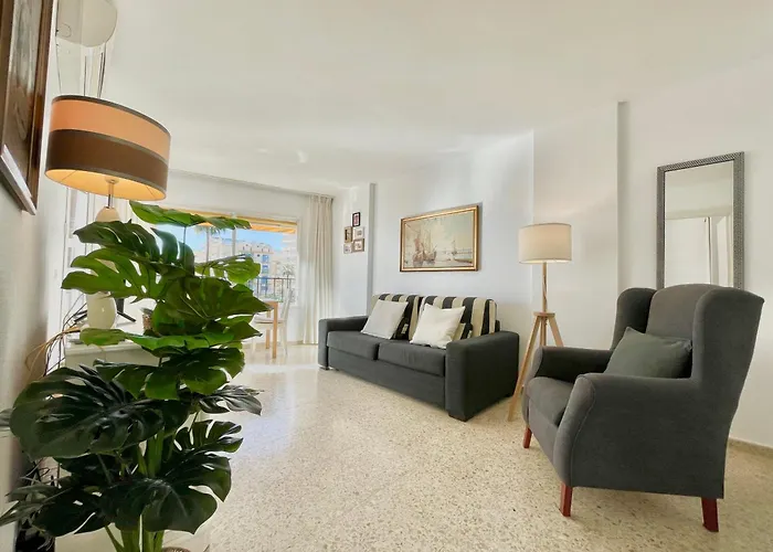 Lafrenchtouch - Boliches Terraza Frente Al Mar アパート *