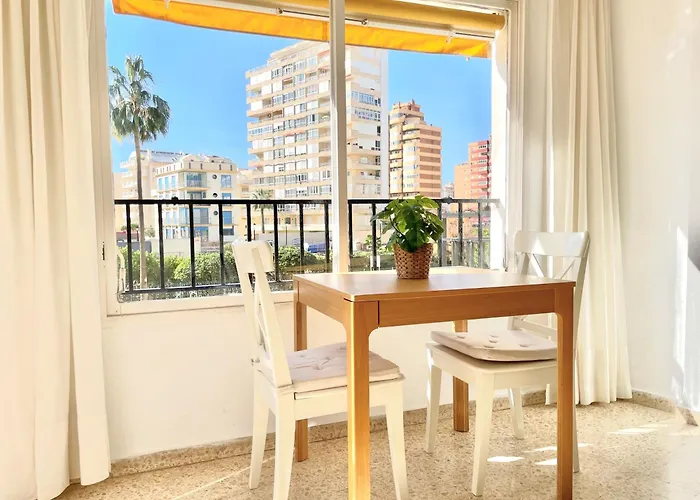 Lafrenchtouch - Boliches Terraza Frente Al Mar フエンヒロラ