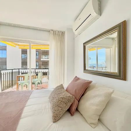 Lafrenchtouch - Boliches Terraza Frente Al Mar 푸엔히롤라