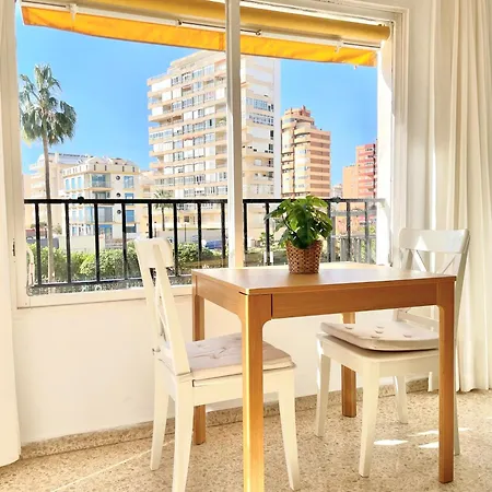 Lafrenchtouch - Boliches Terraza Frente Al Mar 푸엔히롤라